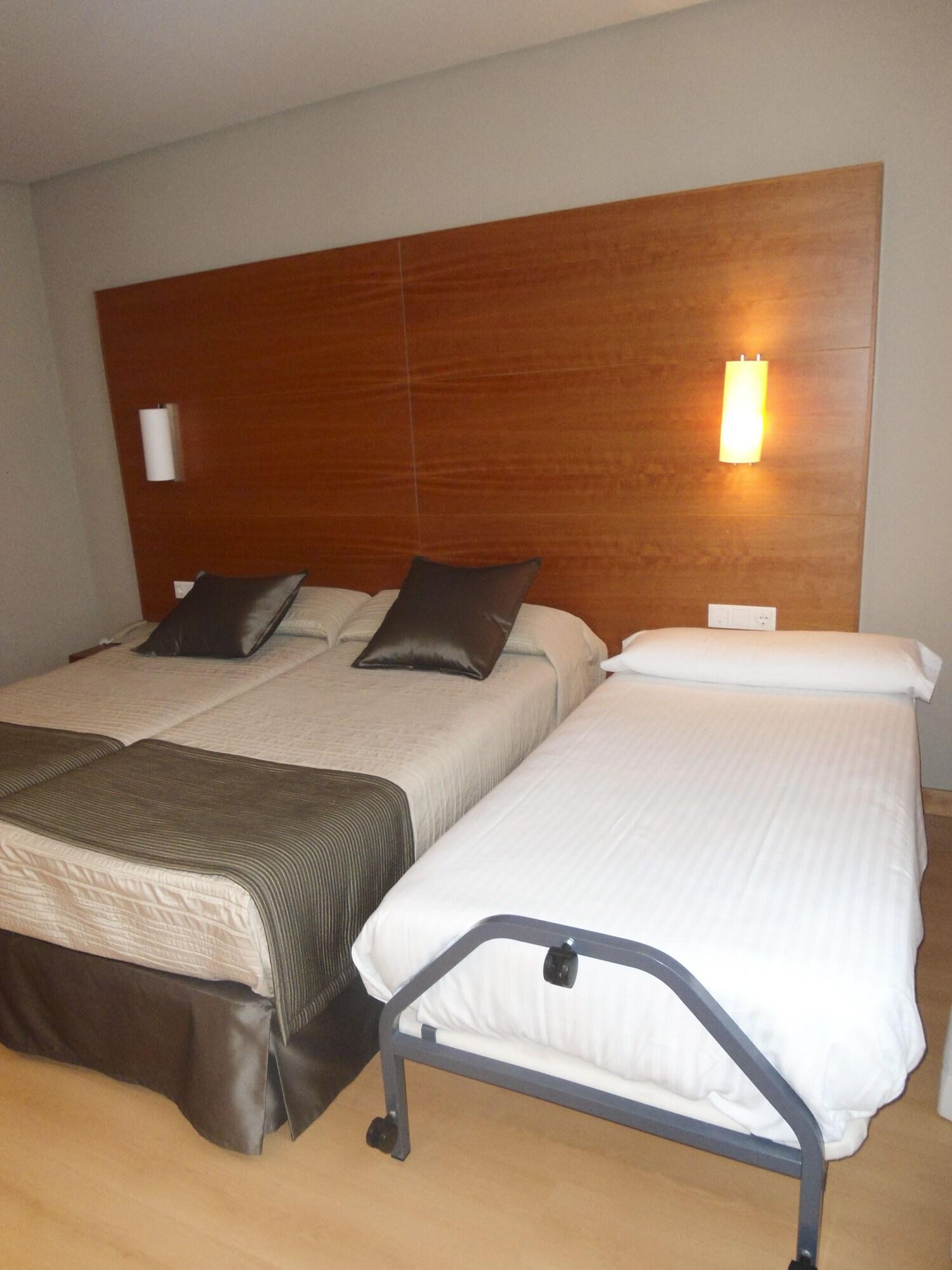 Hq La Galeria Hotel บูร์โกส ภายนอก รูปภาพ